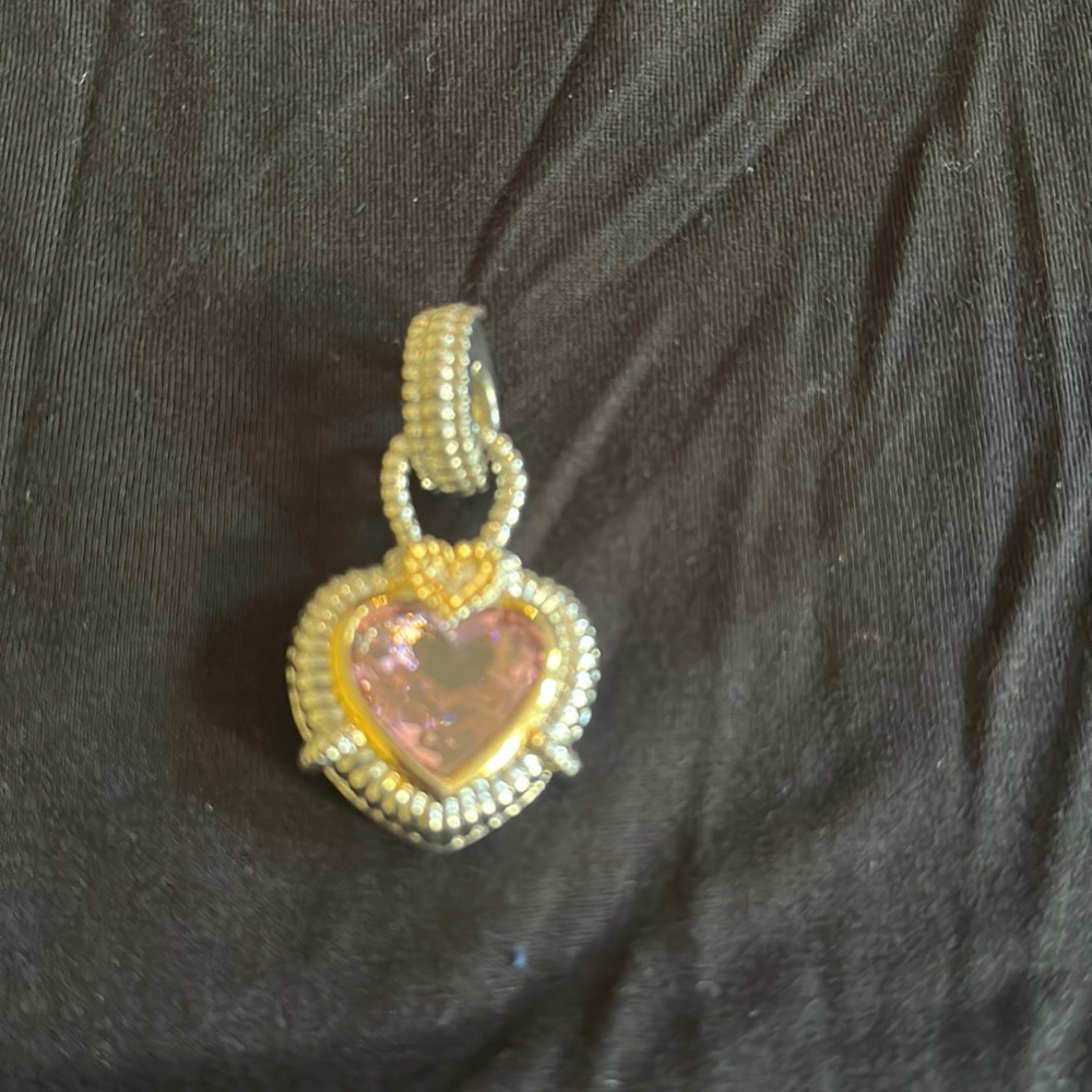 Heart pendant for necklace